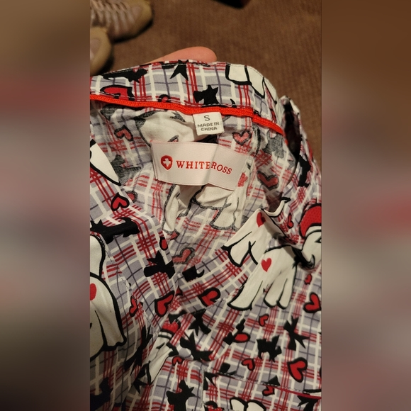 Scottie dog scrub top - Picture 3 of 3